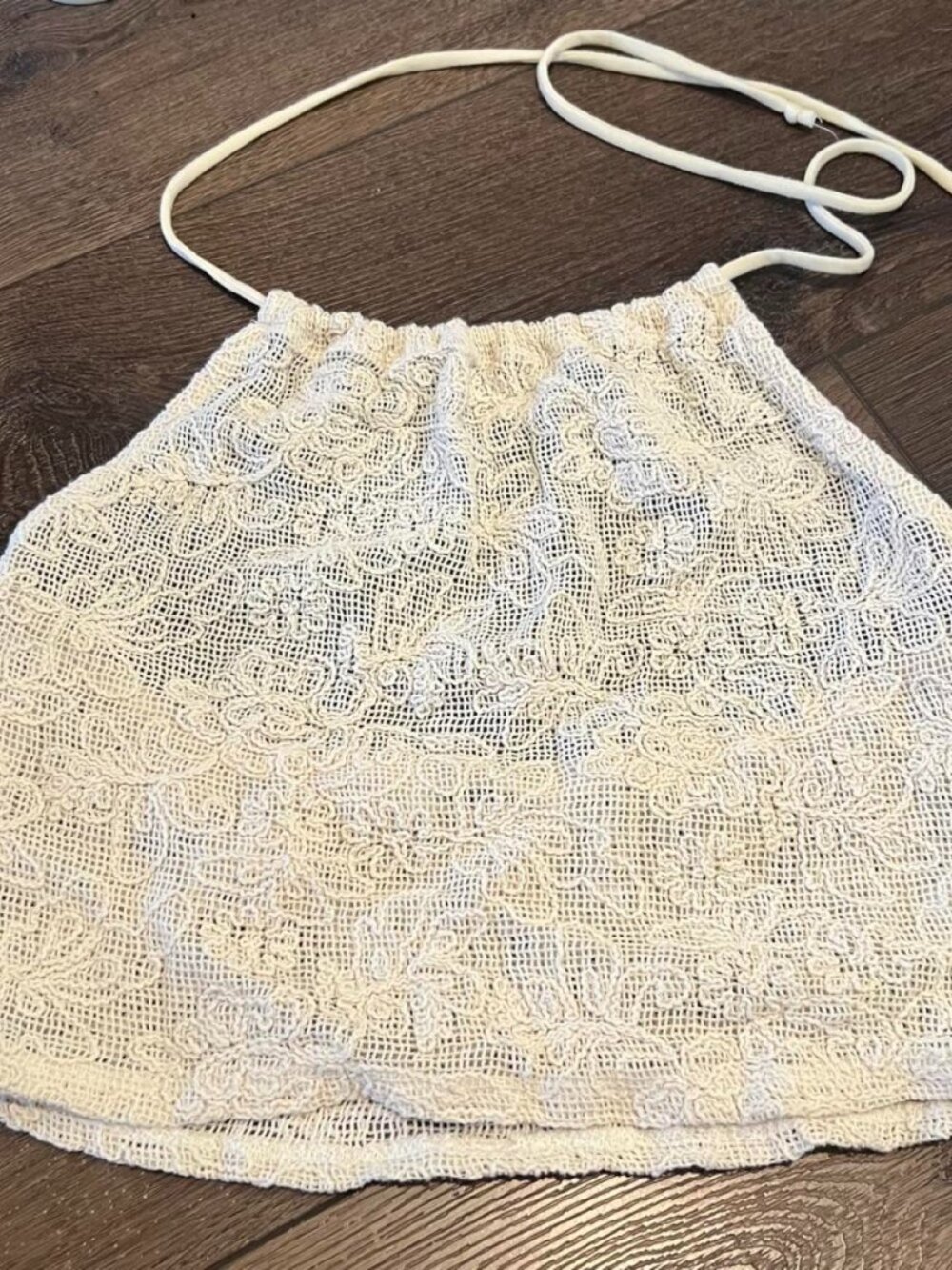 Miken Women's White and Cream Crop-top